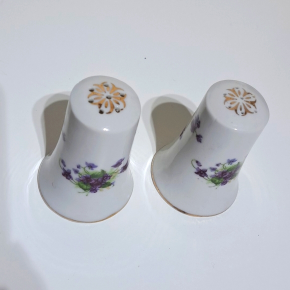 Lefton China Hand Painted Salt and Pepper Shakers Purple Floral - Picture 2 of 3